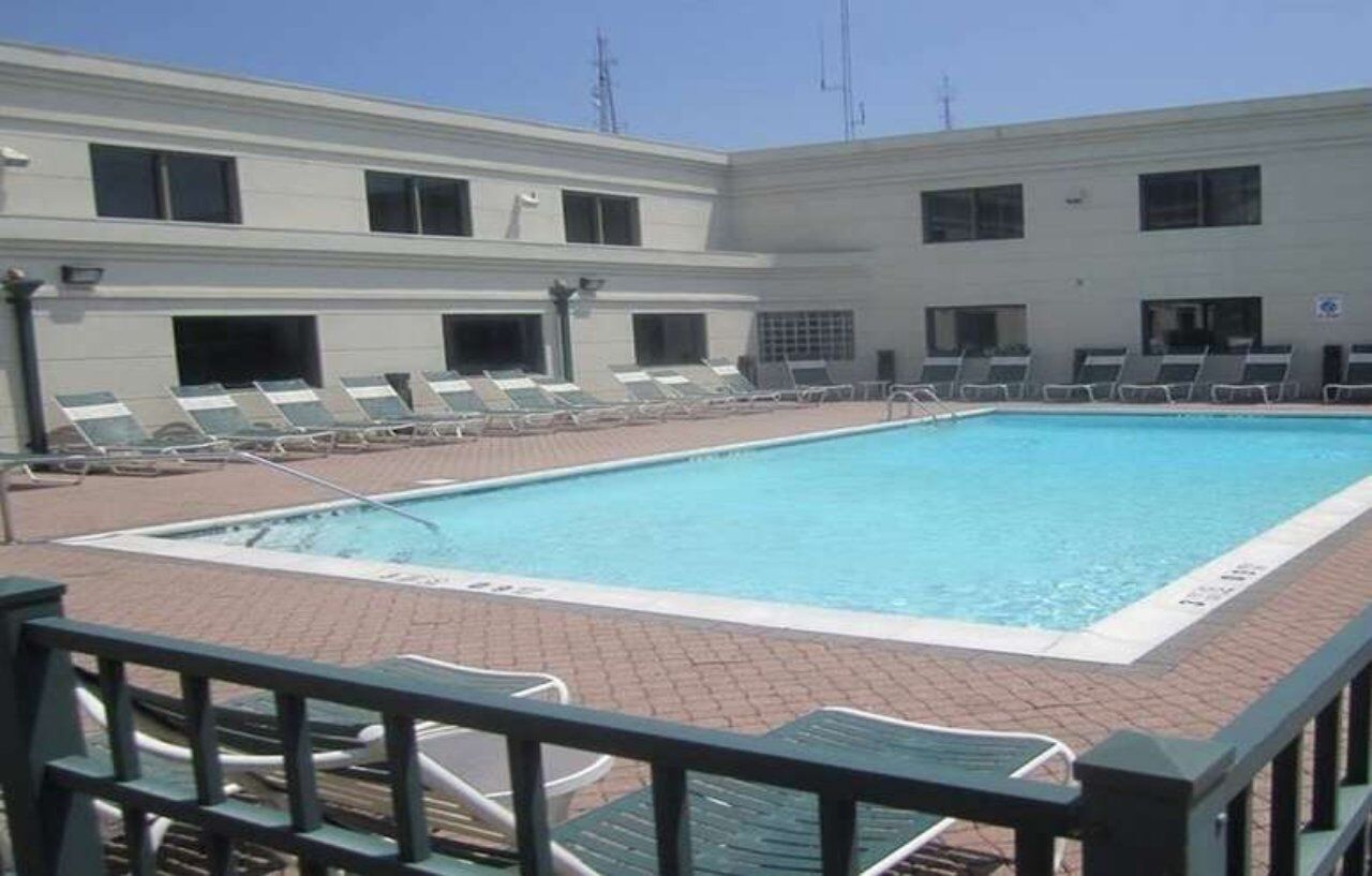 Holiday Inn Plainview-Long Island By Ihg Exterior foto